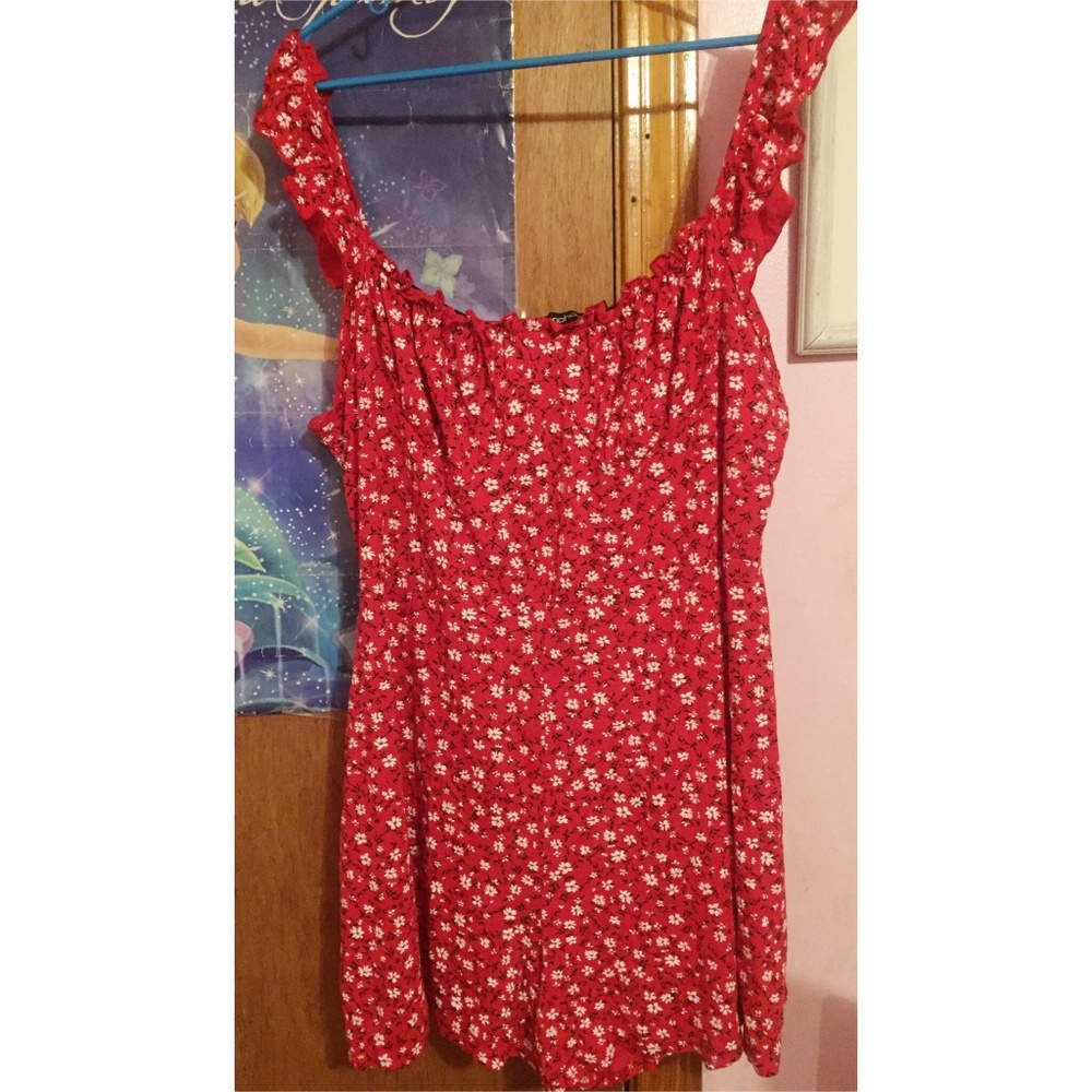 Boohoo Plus Ditsy Floral Ruched Ruffle Playsuit